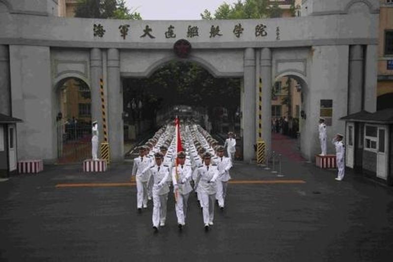 大連海軍艦艇學(xué)院，歷史與榮耀的見證，大連海軍艦艇學(xué)院，歷史與榮耀的見證地