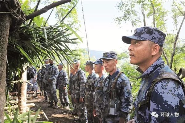 蛟龍突擊隊(duì)，奮勇精神的免費(fèi)觀看之旅，蛟龍突擊隊(duì)，免費(fèi)觀看之旅，展現(xiàn)奮勇精神