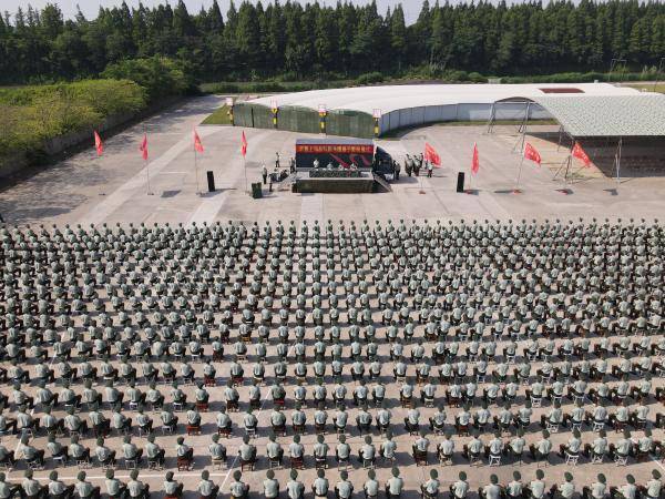 上海武警一般人能去嗎？——解讀武警開(kāi)放參觀與公眾接觸的相關(guān)政策，解讀武警開(kāi)放參觀政策，上海武警一般人能否參觀與接觸？
