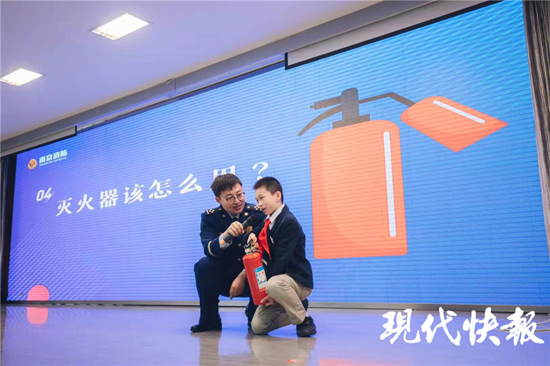 身邊楷模肖思遠的觀后感，奮進的力量與時代的擔當，奮進的力量與時代的擔當——肖思遠的楷模力量觀后感