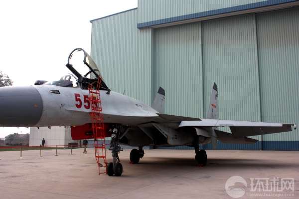 殲15戰(zhàn)斗機涂裝，探索中國空軍新一代艦載戰(zhàn)斗機的獨特魅力，中國新一代艦載戰(zhàn)斗機殲-15戰(zhàn)斗機的獨特涂裝魅力探索