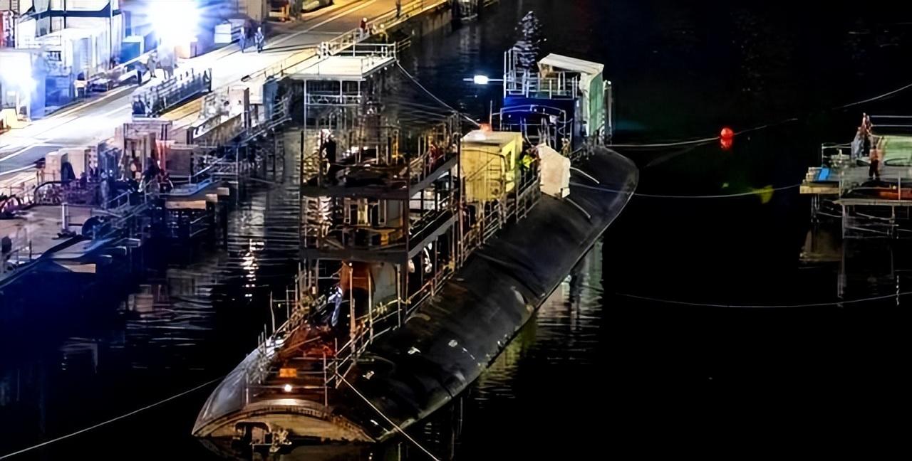 基洛級877型潛艇，深海靜默的守護者，基洛級877型潛艇，深海靜默的守護者傳奇
