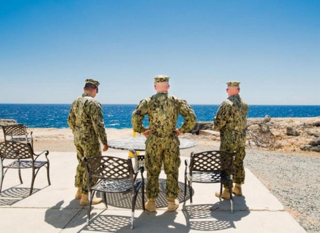 關(guān)塔那摩監(jiān)獄是否位于島上？探究其歷史與現(xiàn)實(shí)，關(guān)塔那摩監(jiān)獄地理位置揭秘，島上的歷史與現(xiàn)實(shí)探究