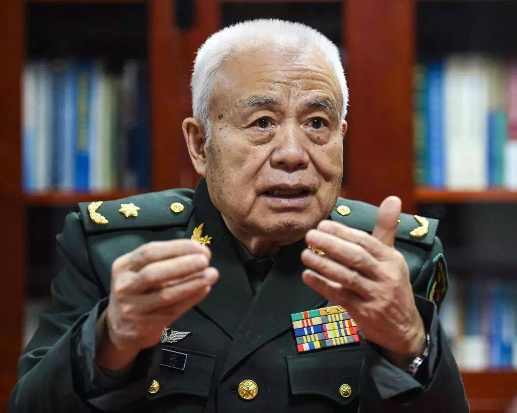 全國八一勛章獲得者，榮耀與擔(dān)當(dāng)?shù)南笳?，全國八一勛章獲得者，榮耀與擔(dān)當(dāng)?shù)牡浞? class=