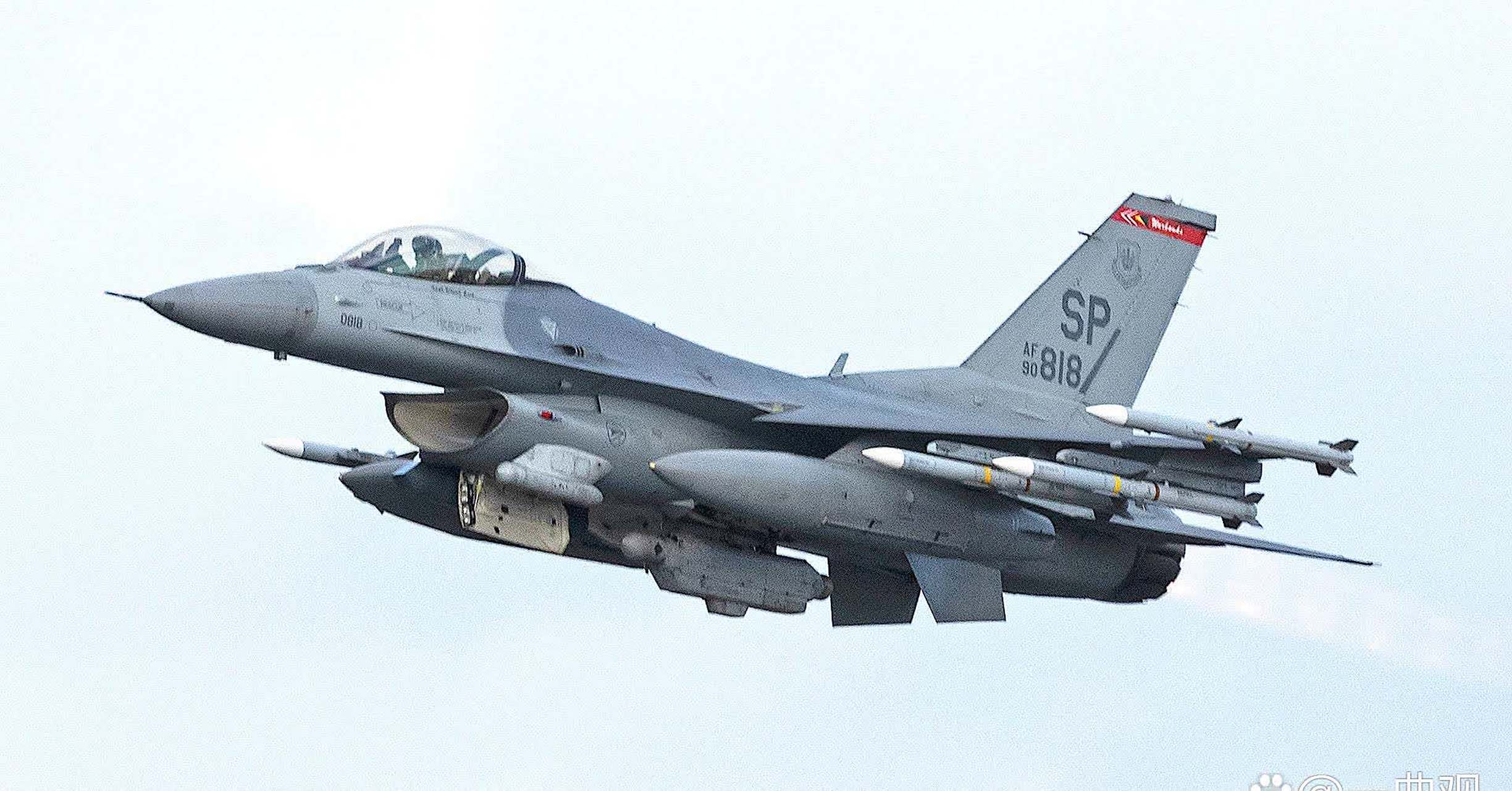 美國將為烏克蘭F-16戰(zhàn)機配備先進武器，深化軍援與戰(zhàn)略考量，美國深化軍援，為烏克蘭F-16戰(zhàn)機配備先進武器，戰(zhàn)略考量背后顯露出更多意圖