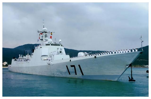 探索中國(guó)海軍力量的重要支柱，052C型驅(qū)逐艦裝備，揭秘中國(guó)海軍力量的核心支柱，052C型驅(qū)逐艦裝備解析