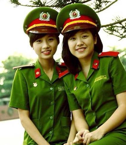 漂亮的中國(guó)女兵照片集錦，展現(xiàn)新時(shí)代巾幗英雄的風(fēng)采，新時(shí)代巾幗英雄風(fēng)采，中國(guó)女兵照片集錦展