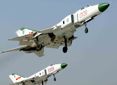 殲八之威，中國(guó)空軍的主力戰(zhàn)機(jī)，殲八之威，中國(guó)空軍主力戰(zhàn)機(jī)風(fēng)采展示