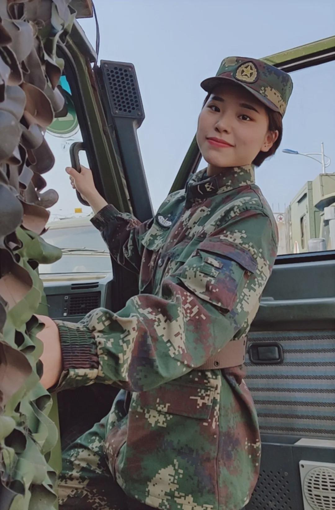 女兵軍旅感悟，挑戰(zhàn)與成長的心路歷程，女兵軍旅心路歷程，挑戰(zhàn)與成長感悟