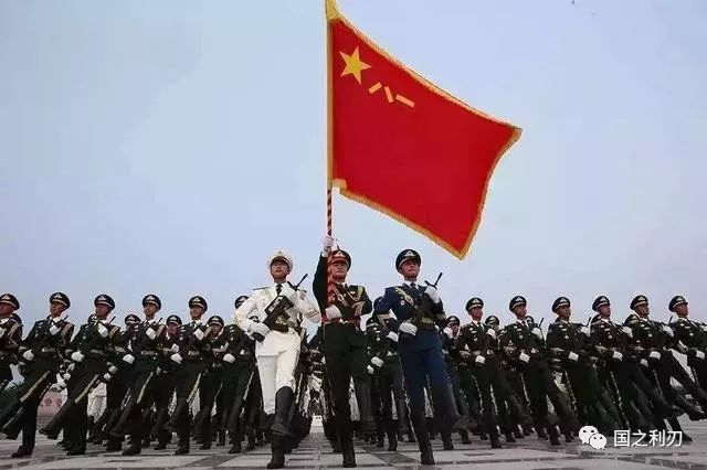三軍儀仗隊，萬里挑一的榮耀與責(zé)任，三軍儀仗隊的榮耀與責(zé)任，萬里挑一的使命擔(dān)當