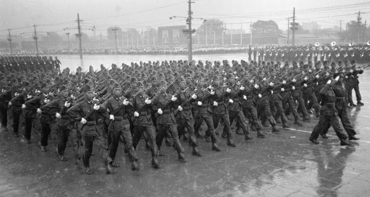 中國人民解放軍帽子的歷史與象征意義，中國人民解放軍帽子，歷史沿革與象征意義探究