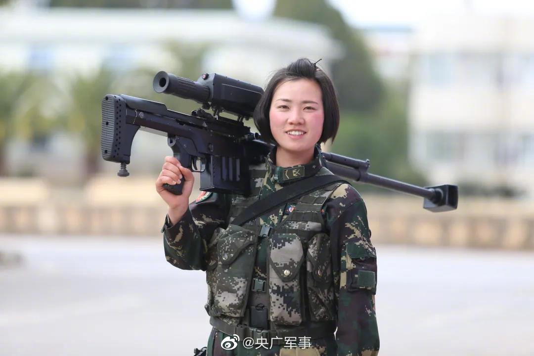 中國(guó)女兵高清訓(xùn)練圖片大全，展現(xiàn)颯爽英姿與不屈精神，中國(guó)女兵訓(xùn)練圖片大全，颯爽英姿與不屈精神的展現(xiàn)