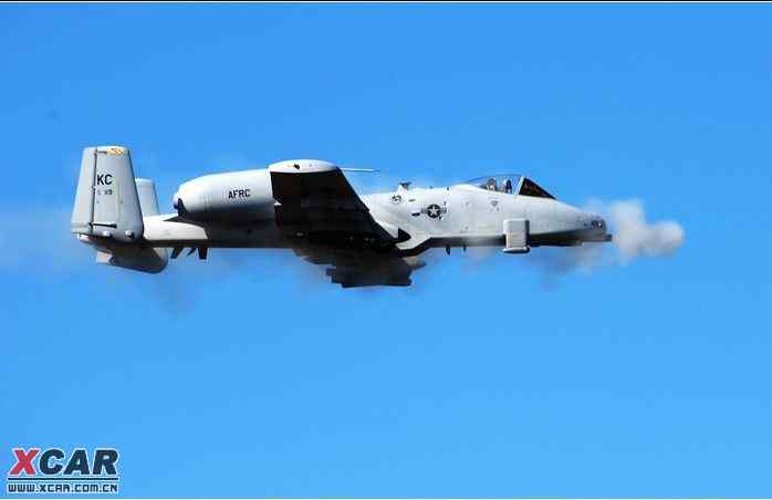 A10攻擊機(jī)與阿帕奇，誰更勝一籌？，A10攻擊機(jī)與阿帕奇對(duì)決，誰更勝一籌？