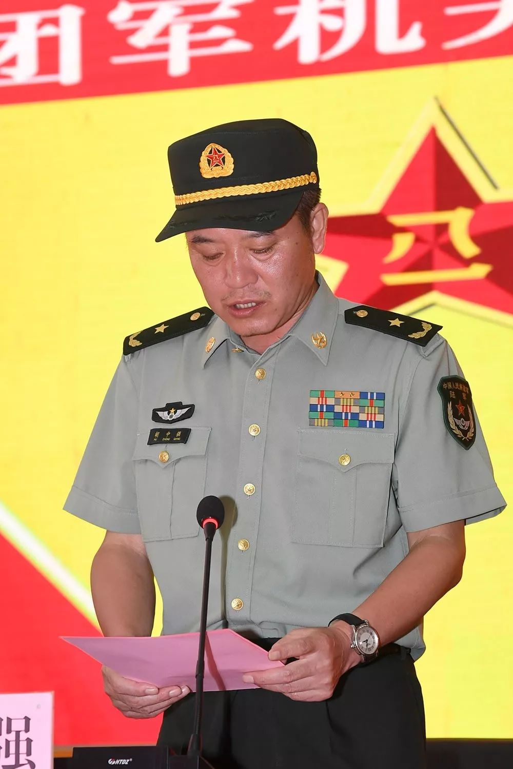 勇冠三軍，志在千里——記38集團(tuán)軍軍長(zhǎng)徐向前，勇冠三軍，志在千里——徐向前軍長(zhǎng)的傳奇征程