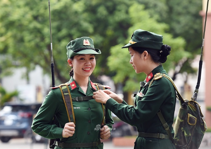 越南女兵服裝，歷史演變與現(xiàn)代風(fēng)貌，越南女兵服裝，歷史演變與現(xiàn)代風(fēng)采