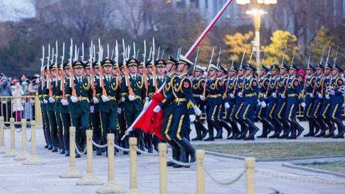 巴沙爾檢閱三軍儀仗隊(duì)