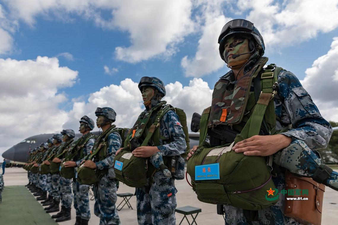 中國空軍航空大學(xué)的開學(xué)典禮，榮耀與夢(mèng)想的新起點(diǎn)，中國空軍航空大學(xué)開學(xué)典禮，榮耀與夢(mèng)想啟航的新起點(diǎn)