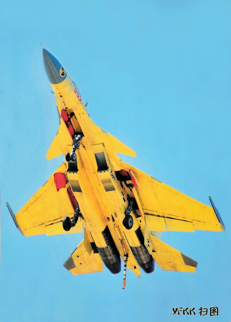 殲-15戰(zhàn)斗機(jī)，中國國防力量的璀璨明珠，殲-15戰(zhàn)斗機(jī)，中國國防力量的驕傲明珠
