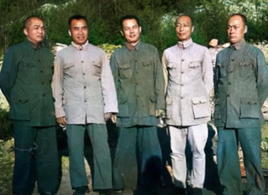 十大元帥里誰是打仗最厲害，中國軍事歷史上的璀璨群星，中國軍事歷史上的璀璨群星，誰是最擅長打仗的十大元帥之首？