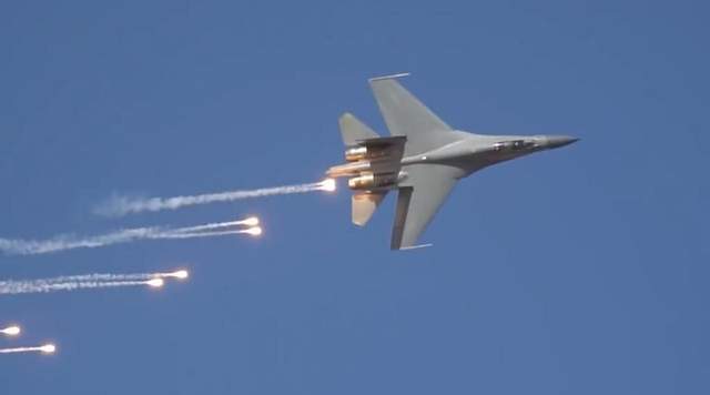 齊齊哈爾尖16戰(zhàn)斗機，中國空軍的驕傲，齊齊哈爾尖16戰(zhàn)斗機，中國空軍的榮耀之刃