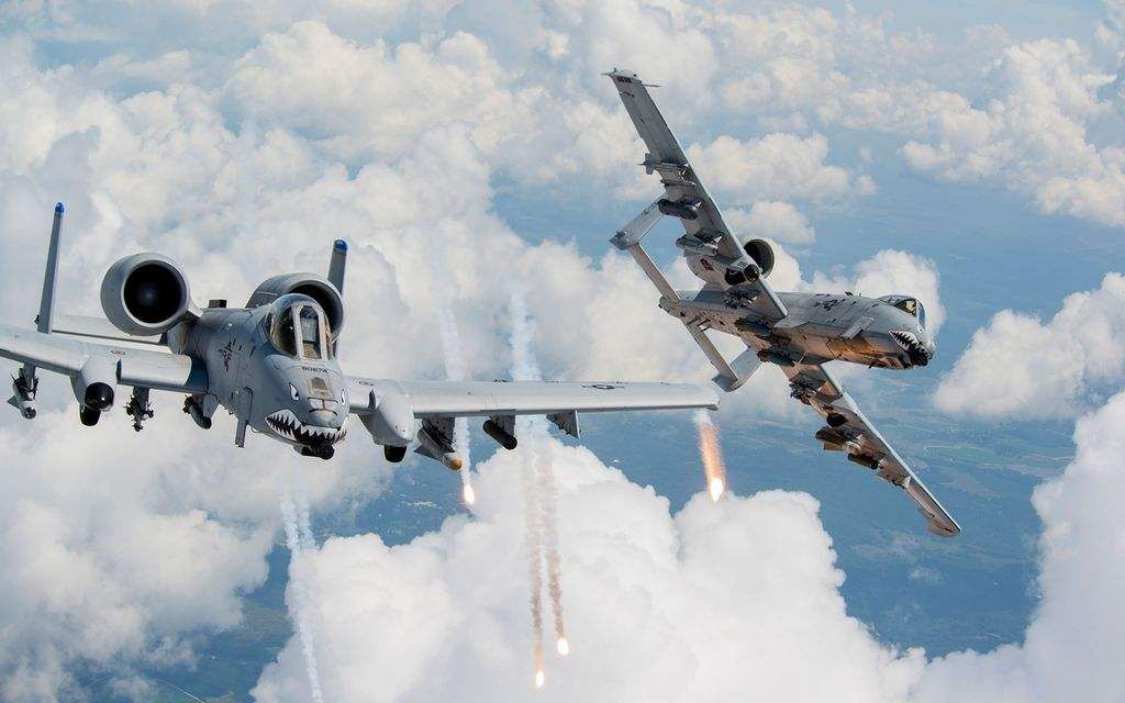 A-10攻擊機(jī)大全，深入了解美國空軍強(qiáng)大的攻擊力量，美國空軍A-10攻擊機(jī)的強(qiáng)大力量解析