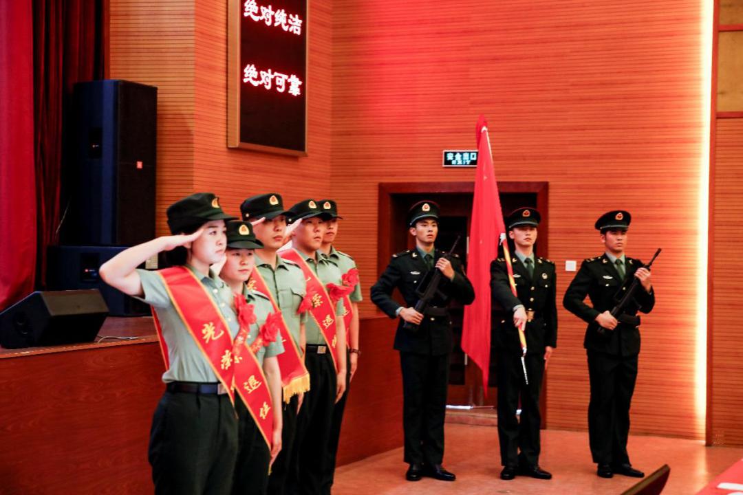 揭秘中國海軍的杰出之作，985艦究竟是何艦？，揭秘，中國海軍旗艦985艦——中國海軍的杰出之作探索