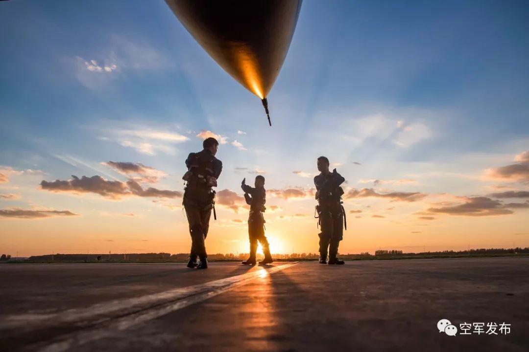 中國(guó)空軍編制下的師級(jí)單位與大隊(duì)數(shù)量概述，中國(guó)空軍師級(jí)單位與大隊(duì)數(shù)量概述