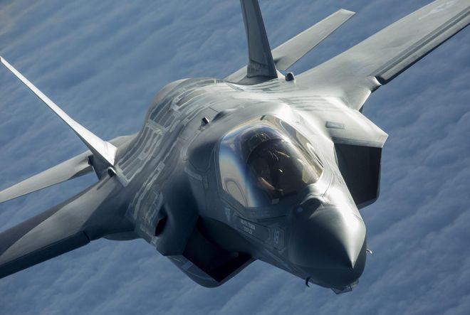 F-35被蘇-30咬尾辟謠，探究事實真相與軍事謠言的博弈，揭秘真相與軍事謠言，探究F-35被蘇-30咬尾的真相辟謠之路