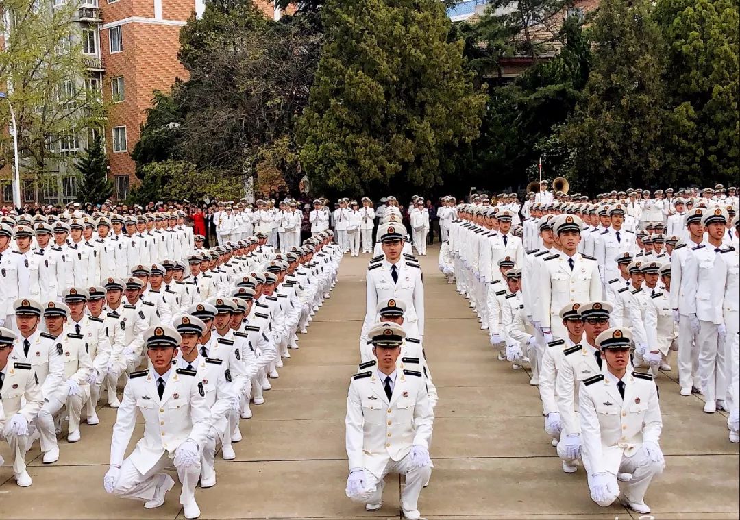 海軍大連艦艇學院首頁，探索中國海軍精英的搖籃，海軍大連艦艇學院首頁，中國海軍精英搖籃的探索
