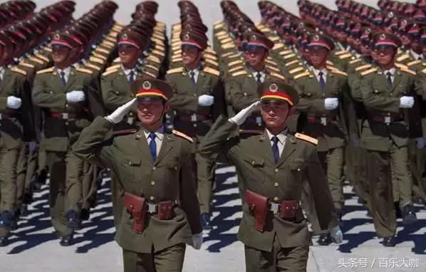 解放軍陸軍軍服，歷史演變與現(xiàn)代風(fēng)貌，解放軍陸軍軍服，歷史演變與現(xiàn)代風(fēng)采