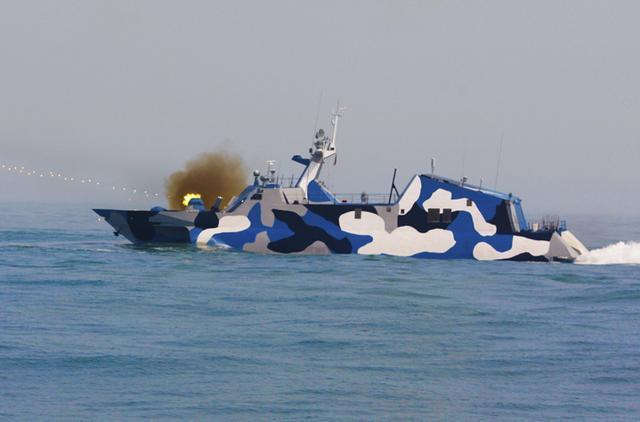 國產(chǎn)導(dǎo)彈艇，展現(xiàn)中國海軍力量的新星，國產(chǎn)導(dǎo)彈艇，中國海軍力量的嶄新閃耀之星