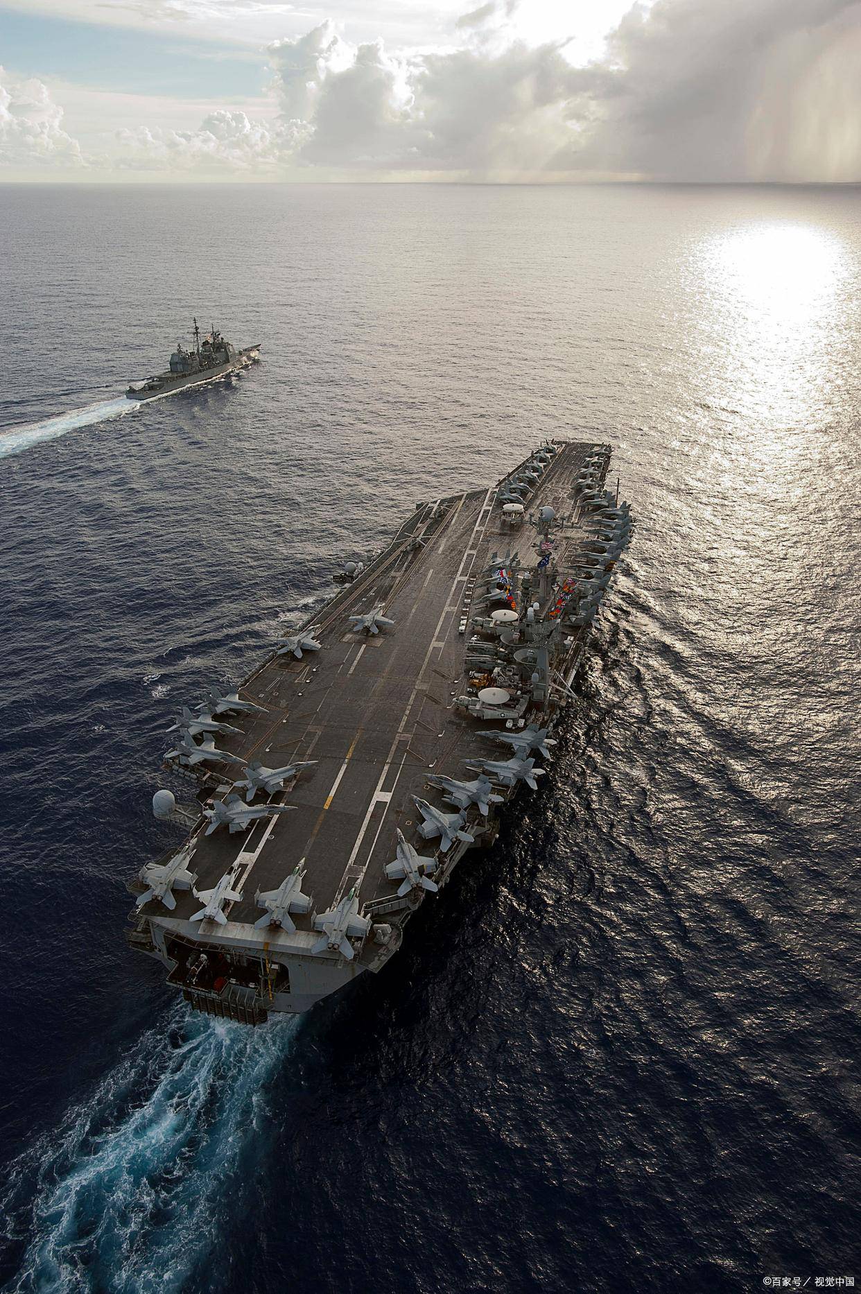 航空母艦在二十世紀的大規(guī)模應用及其深遠影響，航空母艦在二十世紀的大規(guī)模應用及其時代影響
