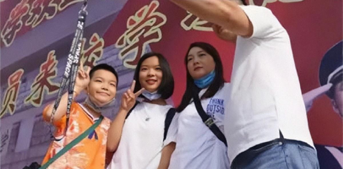 國防科技大學(xué)是否接受復(fù)讀生，解析與探討，國防科技大學(xué)對復(fù)讀生政策解析與探討