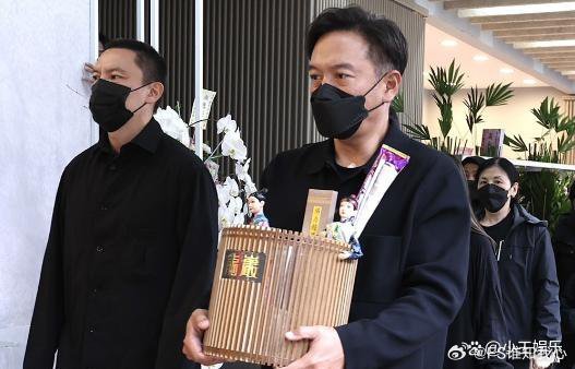 張震去世，緬懷一位偉大的先生，緬懷張震先生，一代巨匠離世，永恒貢獻(xiàn)永存