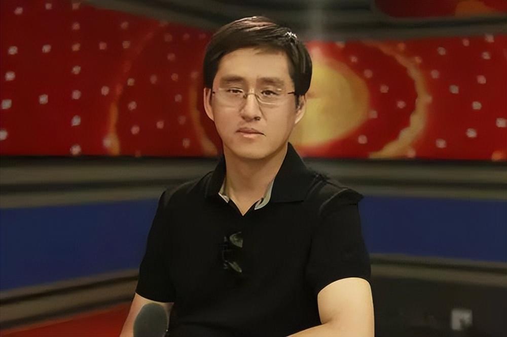 軍事評論家劉曉非簡介，一位深度解析軍事領域的專家，劉曉非，深度解析軍事領域的專家簡介