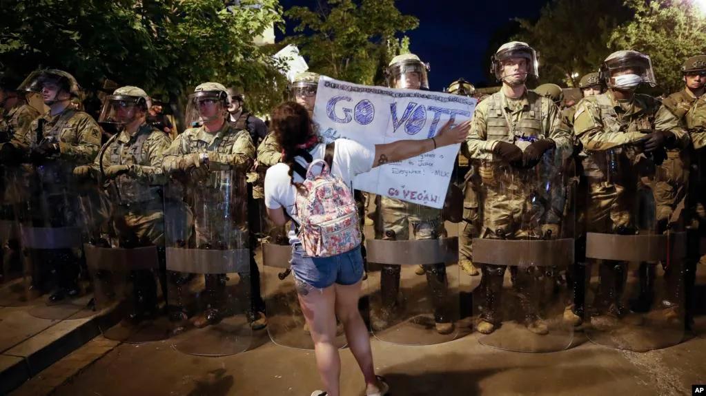 民間軍事網(wǎng)站的崛起與影響，民間軍事網(wǎng)站的崛起及其深遠(yuǎn)影響