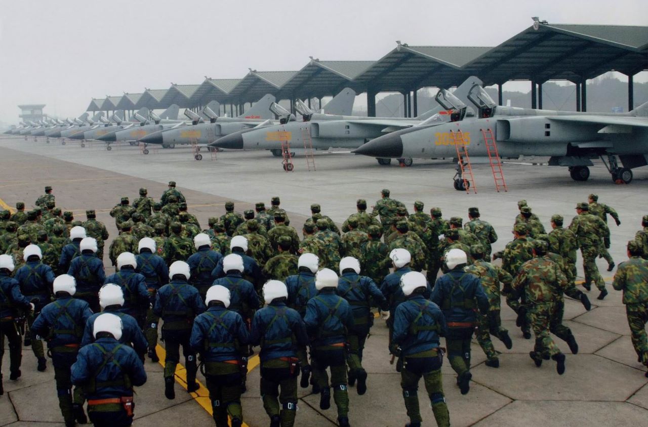 中國人民解放軍空軍第十五軍，光榮與使命的交織，中國人民解放軍空軍第十五軍，光榮與使命的輝煌交織