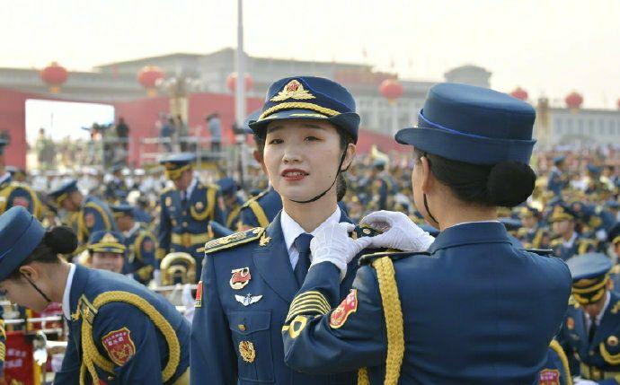 榮耀瞬間，2019國慶女兵方隊(duì)視頻，榮耀瞬間，2019國慶女兵方隊(duì)風(fēng)采展示視頻