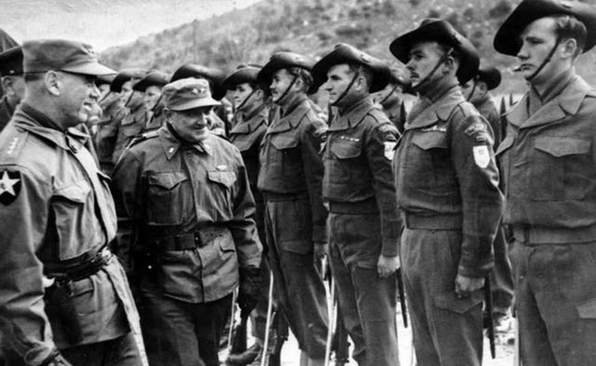 中國殲擊機-2照片，揭示強大戰(zhàn)斗力的背后故事，中國殲擊機-2強大戰(zhàn)斗力背后的故事揭秘照片欣賞