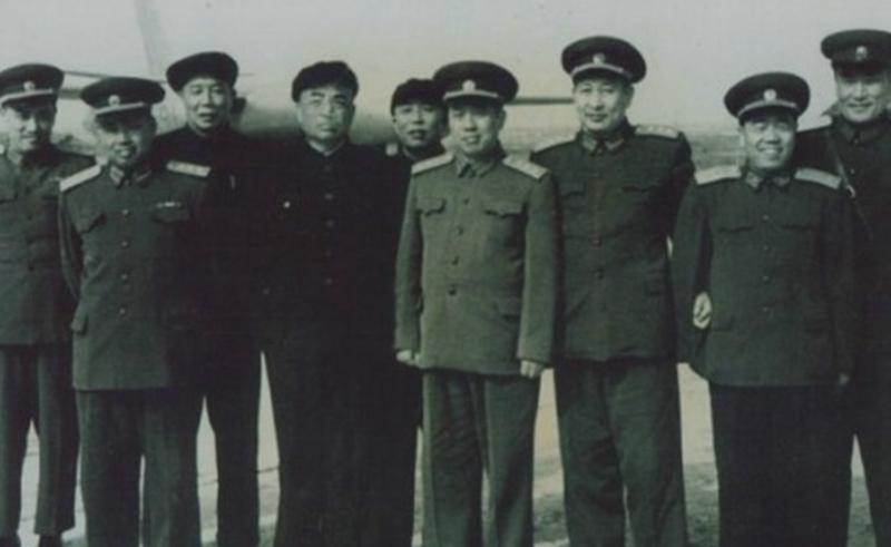 總參謀部直接領(lǐng)導(dǎo)部門的探究，總參謀部直接領(lǐng)導(dǎo)部門的深度探究