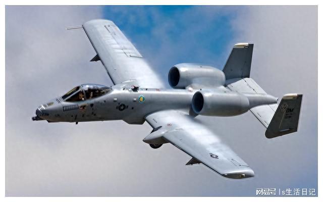 揭秘A-10攻擊機的單機價格及其背后的價值，揭秘A-10攻擊機單機價格與其背后的價值考量
