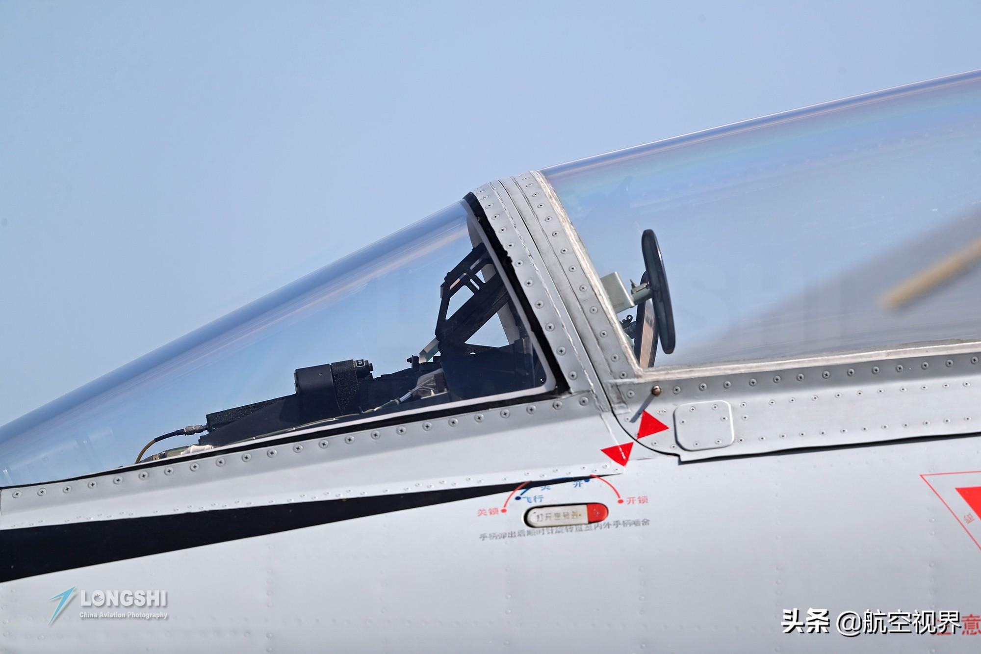 殲八戰(zhàn)斗機全長揭秘，歷史背景、技術(shù)特點與全球地位，揭秘殲八戰(zhàn)斗機，全長細節(jié)、歷史背景、技術(shù)特色及全球地位