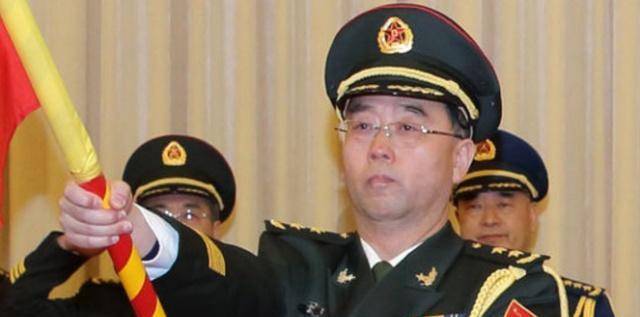 集團(tuán)軍副參謀長軍銜，職責(zé)、榮譽(yù)與象征，集團(tuán)軍副參謀長，職責(zé)、榮譽(yù)與軍銜的象征意義