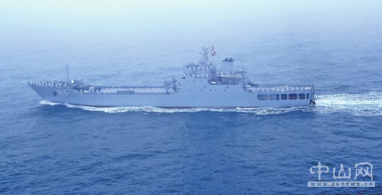 呂梁山號(hào)登陸艦，中國(guó)海軍力量的重要支柱，呂梁山號(hào)登陸艦，中國(guó)海軍力量的核心支柱