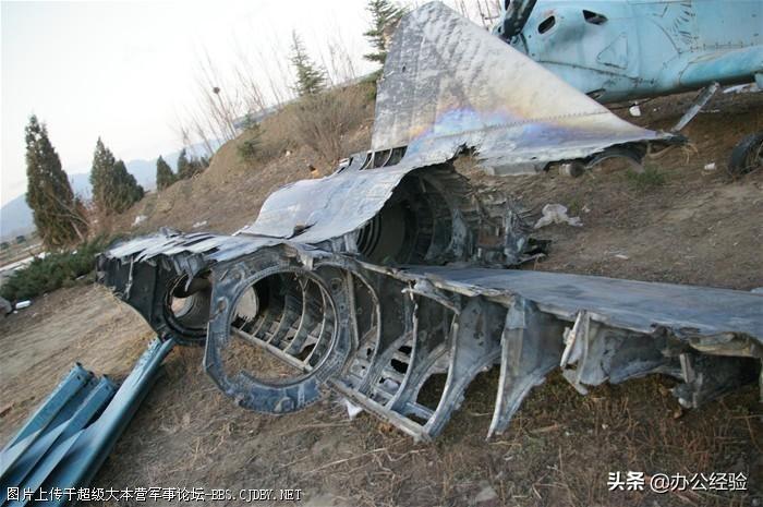 殲-21戰(zhàn)斗機(jī)在世界戰(zhàn)斗機(jī)領(lǐng)域的排名探討，殲-21戰(zhàn)斗機(jī)在世界戰(zhàn)斗機(jī)領(lǐng)域的地位與排名分析