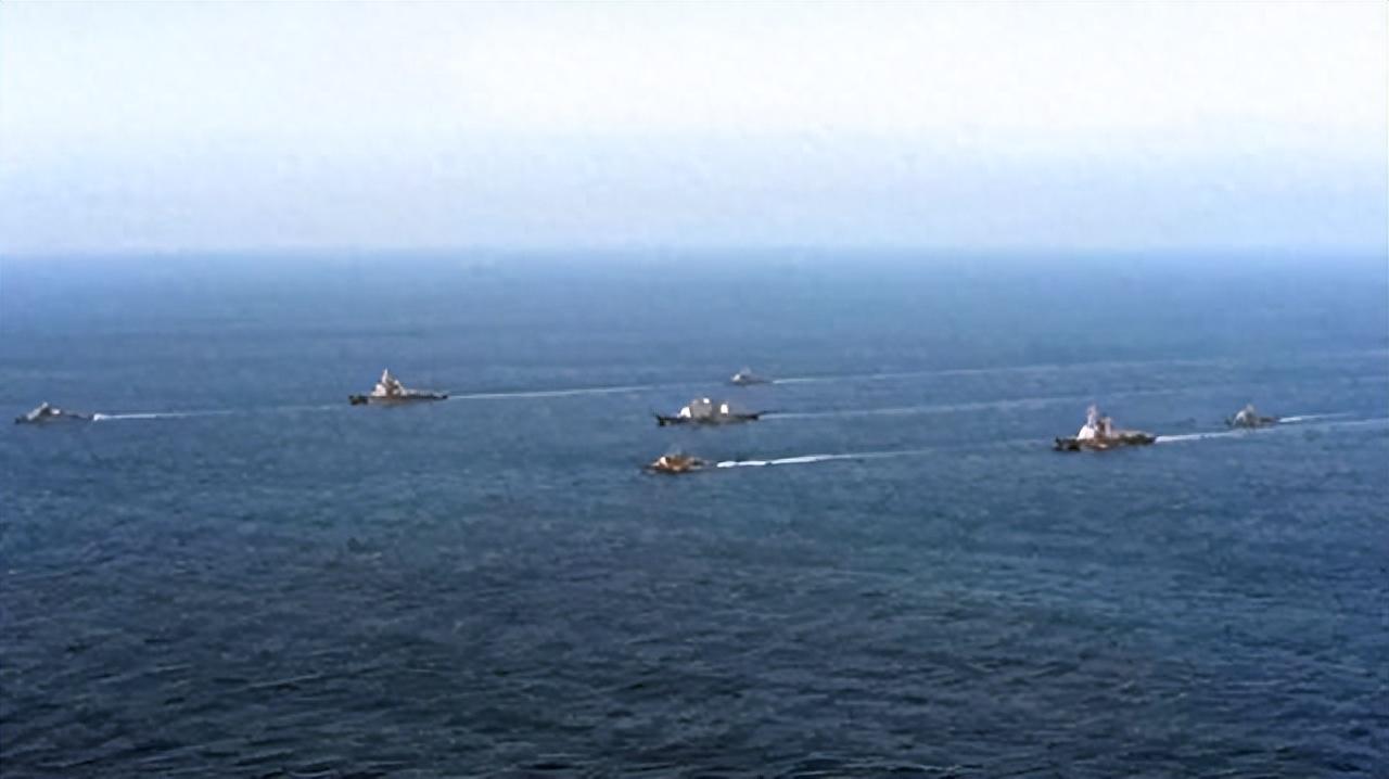 海軍70周年閱艦式外軍戰(zhàn)艦掃描，展示國際海軍力量的輝煌盛宴，海軍70周年閱艦式，外軍戰(zhàn)艦亮相，國際海軍力量輝煌展示