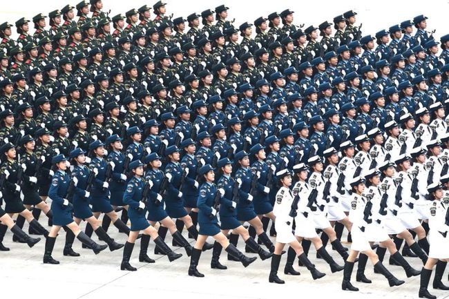 女兵方隊(duì)