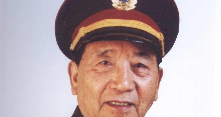 集團軍軍長與省軍區(qū)司令員，軍事體系中的層級與職責(zé)，集團軍軍長與省軍區(qū)司令員，軍事體系中的層級及職責(zé)解析