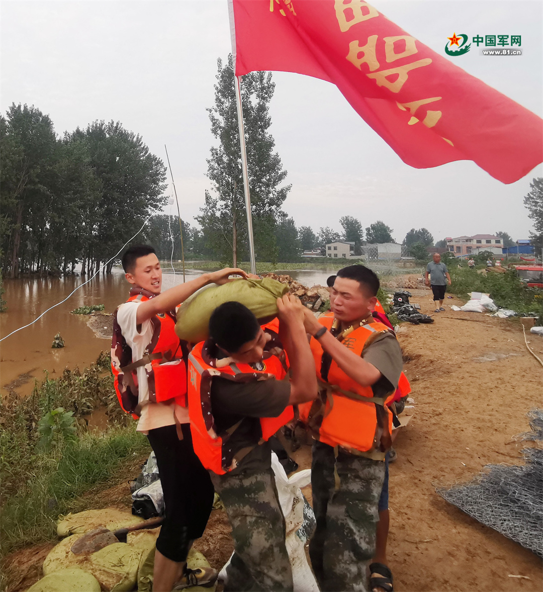 楊根思連隊臂章，榮耀與傳承的象征，楊根思連隊臂章，榮耀傳承的徽章