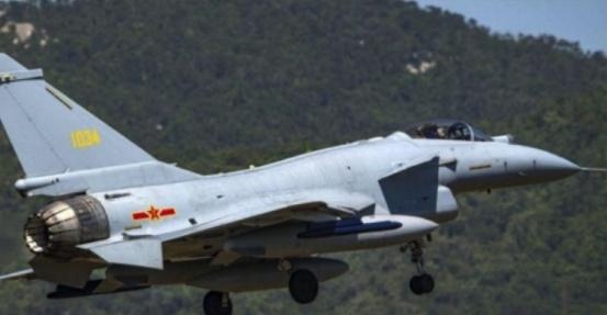 殲-10戰(zhàn)斗機(jī)眼鏡蛇機(jī)動(dòng)，空中之舞的藝術(shù)與力量，殲-10戰(zhàn)斗機(jī)眼鏡蛇機(jī)動(dòng)，空中舞蹈的藝術(shù)與力量展示